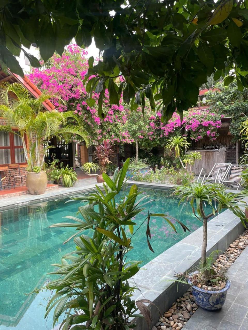 Готель Tam Coc Tropical Garden Ніньбінь Екстер'єр фото